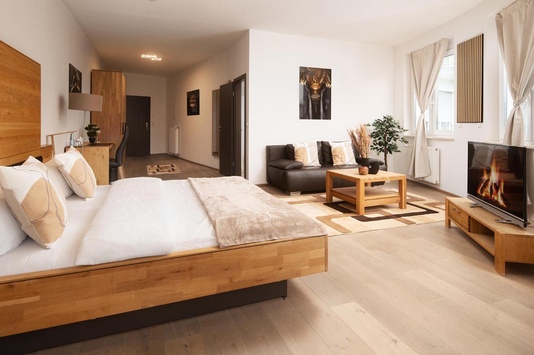Hotel Vier Jahreszeiten Therme & Kliniken Bad Krozingen Naehe Freiburg & Schwarzwald Ideal Fuer Wellness Kur & Business Ausfluege 24H Check In- Wlan & Parken Gratis 외부 사진