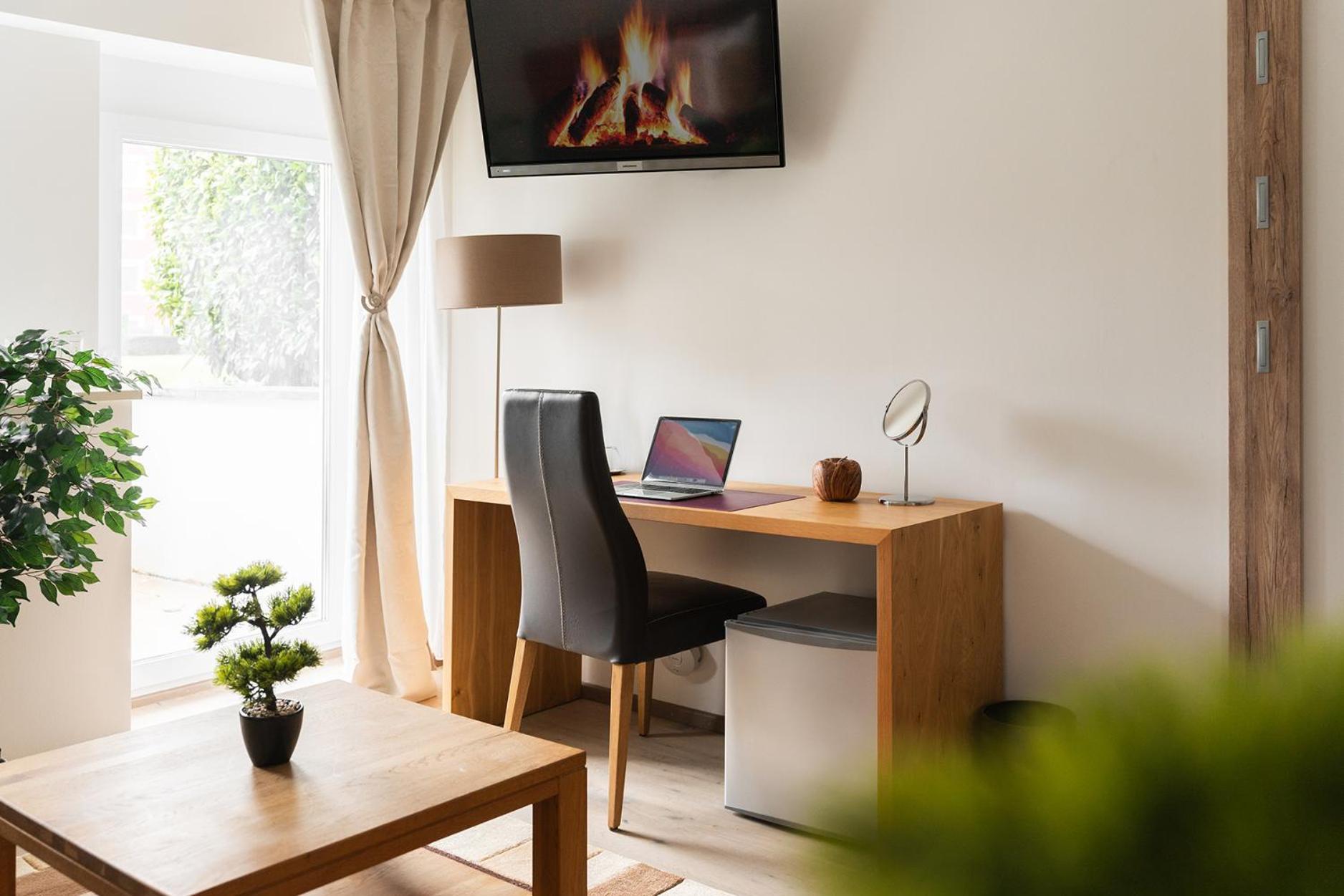Hotel Vier Jahreszeiten Therme & Kliniken Bad Krozingen Naehe Freiburg & Schwarzwald Ideal Fuer Wellness Kur & Business Ausfluege 24H Check In- Wlan & Parken Gratis 외부 사진