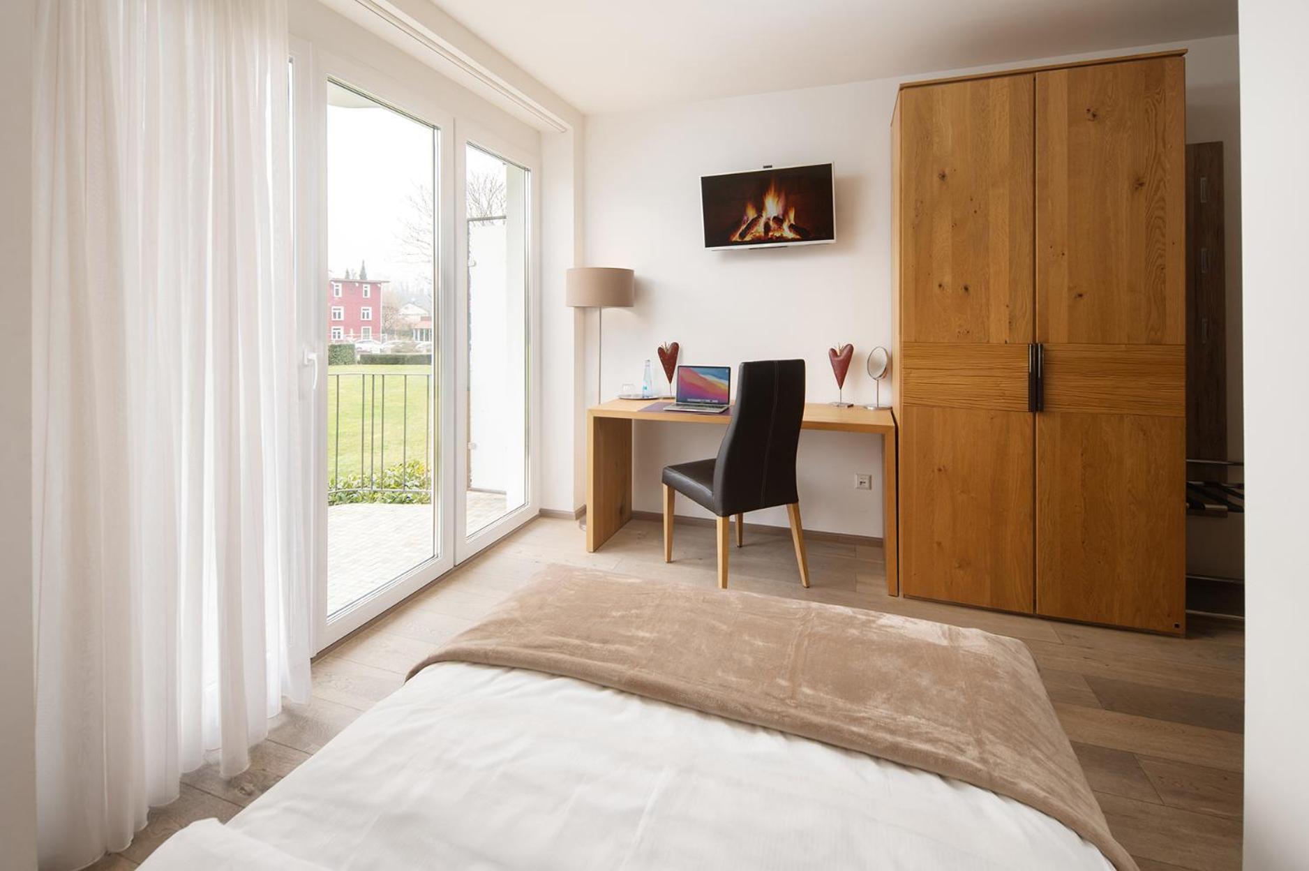 Hotel Vier Jahreszeiten Therme & Kliniken Bad Krozingen Naehe Freiburg & Schwarzwald Ideal Fuer Wellness Kur & Business Ausfluege 24H Check In- Wlan & Parken Gratis 외부 사진